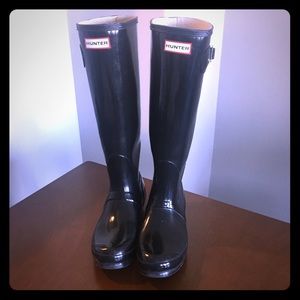 Hunter Original Tall Gloss Rain Boots: Black